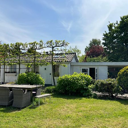 Tiny House In Tuin Van De Statige Villa Mariahof Ντόρντρεχτ Εξωτερικό φωτογραφία