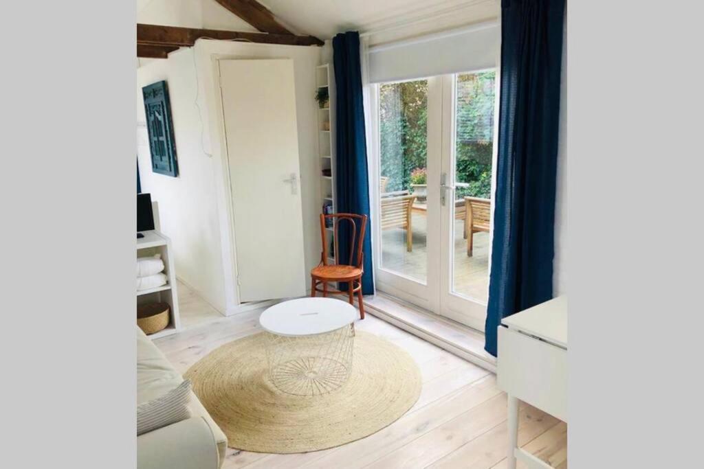 Tiny House In Tuin Van De Statige Villa Mariahof Ντόρντρεχτ Εξωτερικό φωτογραφία
